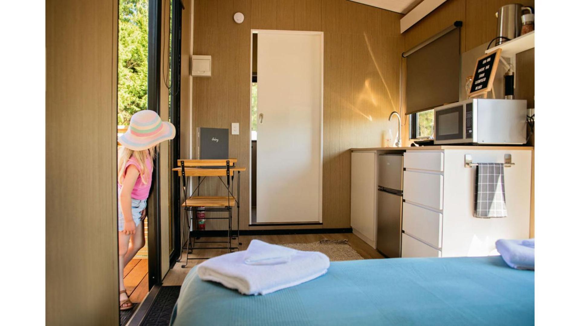 Pacific View By Tiny Away Villa Leithfield Bagian luar foto